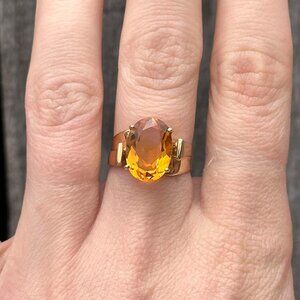 4.38 CTW Oval shaped Citrine 10KT Yellow Gold Ring size 7.5